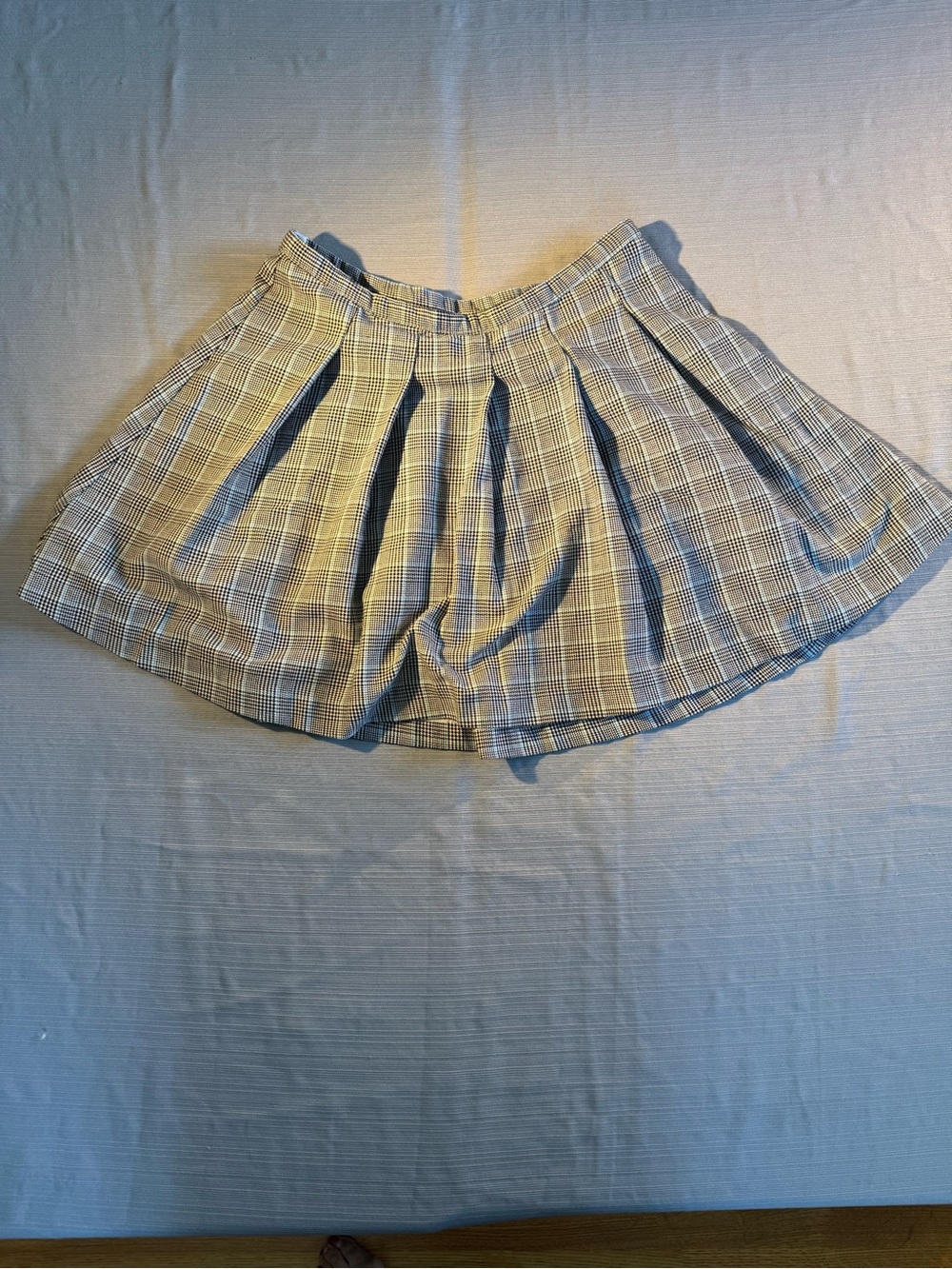 wonder nation Neutral Plaid Pleated Skort in Beige & Black